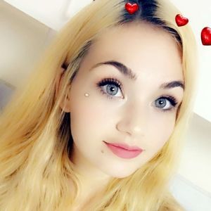 Meet your Posher, Briana